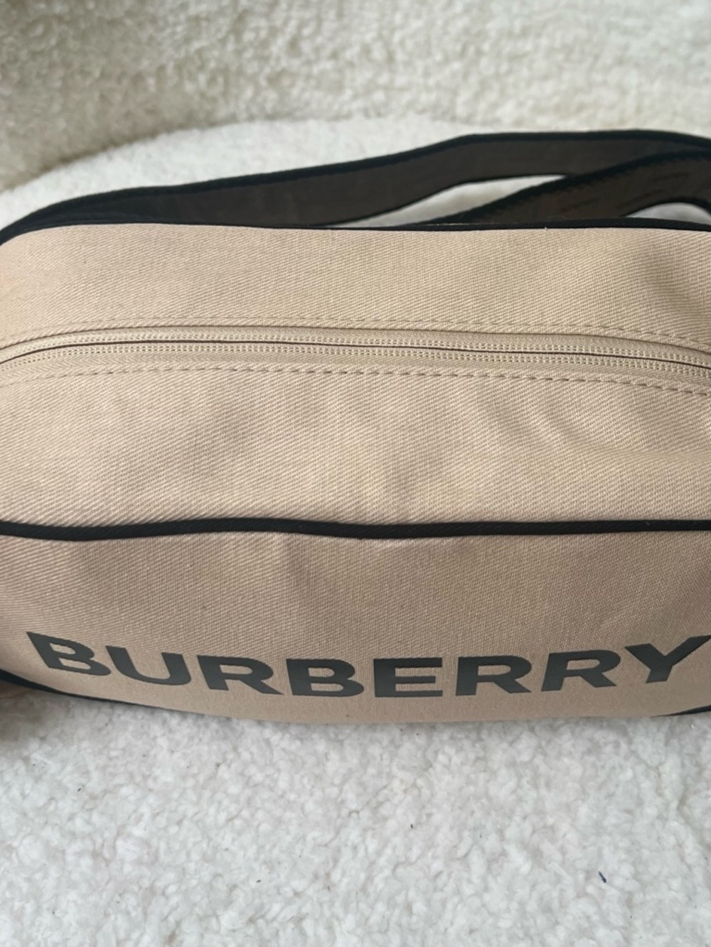 Rare Burberry Upcycled Canvas Beauty Bag to Crossbody Purse - Picture 3 of 10